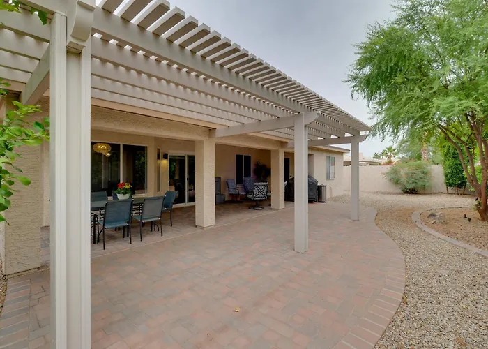 Golf, Swim, Play & Relax! Gated Holiday home *